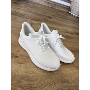 KIZIK 10.5 Athens White slip on hands free tennis shoe lace up sneaker tennis